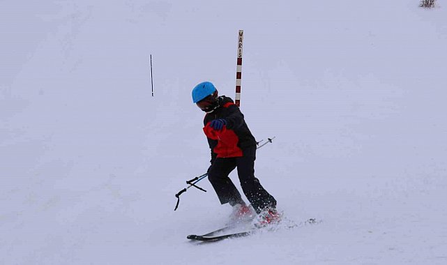 Bayburt'ta kurtuluş kutlamaları kayak kupası ile taçlandı