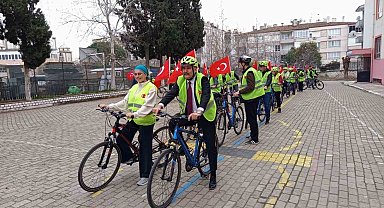 Bayrak için pedal çevirdiler