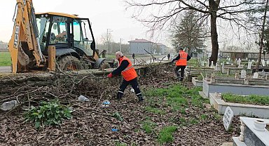 Bayrama kadar tüm mezarlıklar temizlenecek