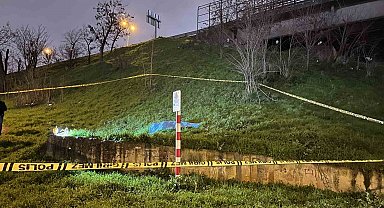 Bayrampaşa'da otoyol kenarında erkek cesedi bulundu