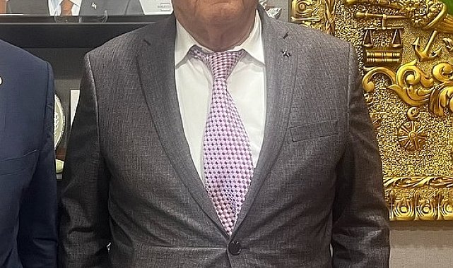 Belediye başkanı geçirdiği kalp krizi sonrası hayatını kaybetti