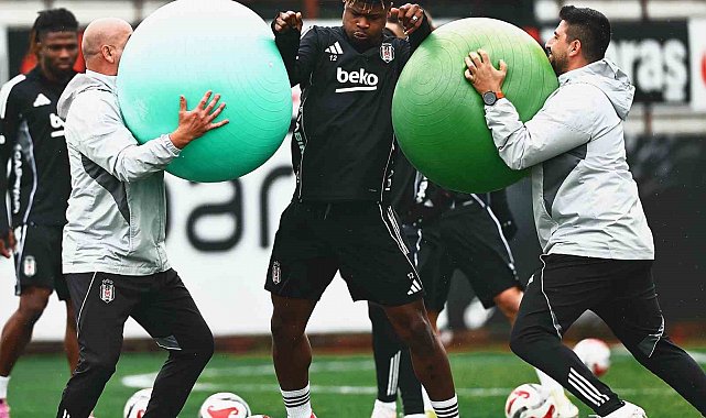 Beşiktaş kondisyon ve taktik çalıştı