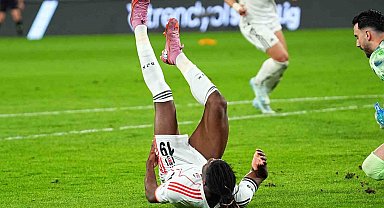 Beşiktaş'tan El Bilal Toure'nin sağlık durumu hakkında açıklama