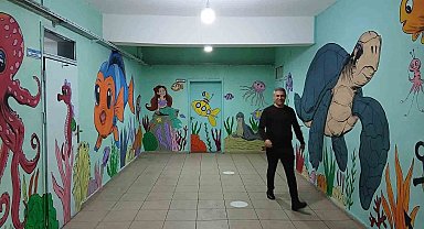 Besni'de öğretmenler okulu sanat galerisine dönüştürdü