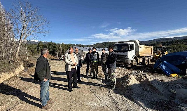Beyağaç'ta arazi yolları düzenleniyor