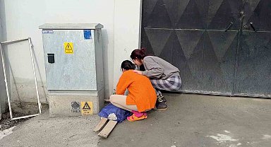 Beyoğlu'nda yangında ölen kedisinin başında sinir krizi geçirdi