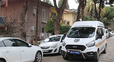 Bıçaklanarak öldürülen yaşlı çiftin evinde incelemeler sürüyor