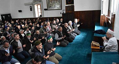 Bilecik'te 6 Şubat deprem şehitleri için Mevlid-i Şerif okundu