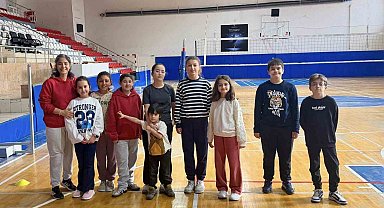 Bilecik'te badminton spor okullarında tempolu antrenmanlar