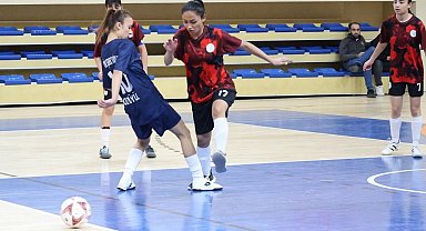 Bilecik'te Genç Kız Futsal Müsabakaları devam ediyor