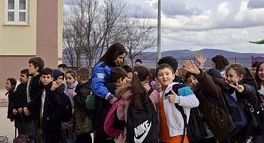Bilecik'te ilkokul öğrencilerine polislik mesleği tanıtıldı