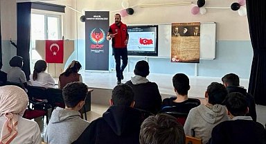 Bilecik'te öğrencilere terör ve güvenli internet eğitimi