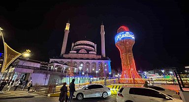 Bingöl'de ilk teravih coşkusu yaşandı