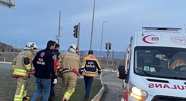 Bingöl'de trafik kazasında araç ters döndü: 1 yaralı