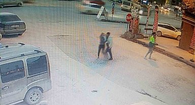 Birlikte yaşadığı kadını silahla tehdit eden şahıs gözaltına alındı