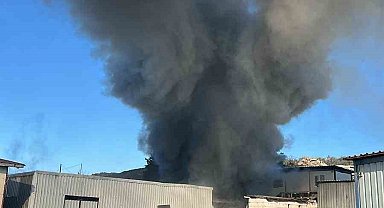 Bodrum'da işçilerin kaldığı konteyner alevlere teslim oldu