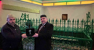 Bolu'da Seyyid Ümmi Kemal Türbesi'ne Sakal-ı Şerif bağışlandı