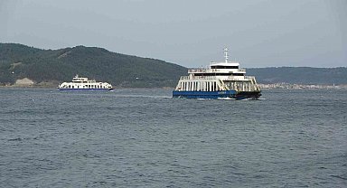 Bozcaada ve Gökçeada'ya feribot seferlerine fırtına engeli