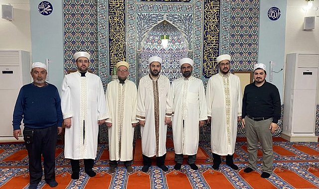 Bozüyük'te Enderun usulü teravih namazı kılınıyor