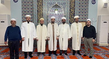 Bozüyük'te Enderun usulü teravih namazı kılınıyor