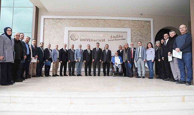 BTÜ'de personele vefa ödülü