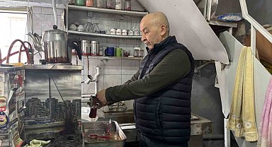 Bu kıraathanede çay 5 lira