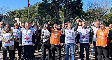 Buca Belediyesinde memurların 'alacak' eylemi sürüyor