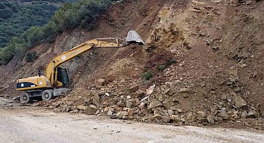 Buldan ve Babadağ'da heyelan nedeniyle kapanan yollarda çalışmalar başladı
