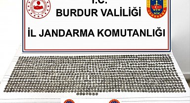 Burdur'da tarihi eser operasyonunda bin 105 sikke ele geçirildi