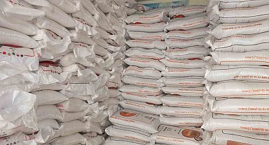 Burhaniye de Yağmurlar yağdı gübre satışları arttı