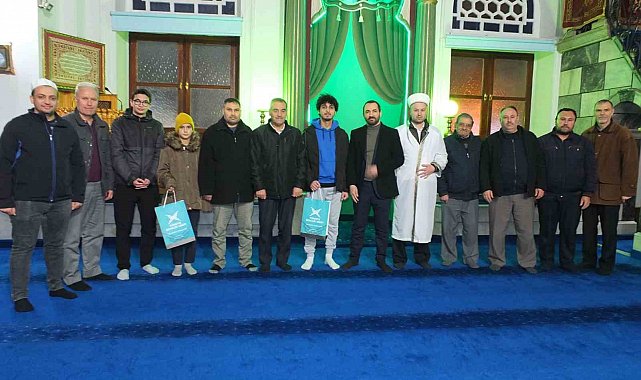 Burhaniye'de Türkiye Gençlik Vakfı sabah namazı buluşması düzenledi
