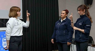Bursa Büyükşehir'de personele işaret dili ve etkili iletişim eğitimi