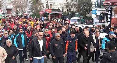 Bursa'da 6 Şubat şehitleri için sessiz yürüyüş