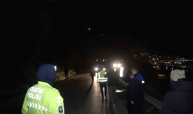 Bursa'da heyelan: Mudanya-Kurşunlu yolu trafiğe kapandı