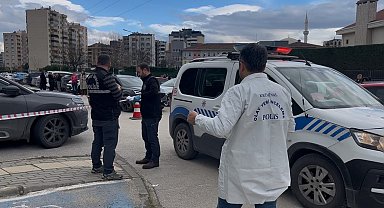 Bursa'da kadın öğretmen okul önünde silahlı saldırıya uğradı