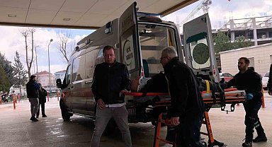 Bursa'da motosikletler kafa kafaya çarpıştı 1'i ağır 2 yaralı