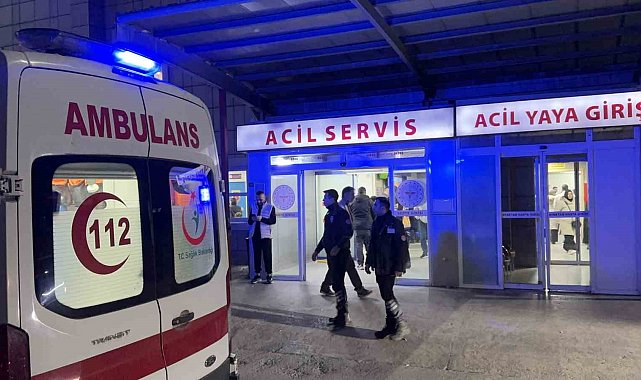 Bursa'da parkta çıkan tartışmada kan aktı, sırtından bıçaklanarak yaralandı