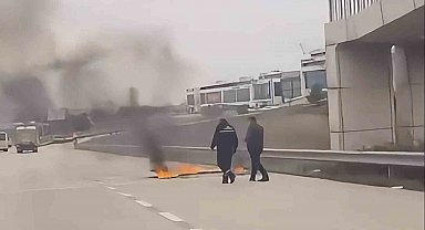 Bursa'da seyir halindeki kamyonet alev alev yandı