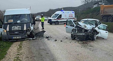 Bursa'daki kaza güvenlik kamerasında