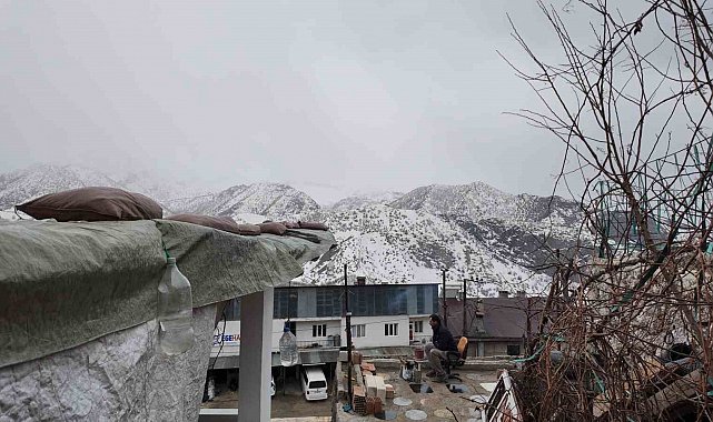 Bütün birikimi ile ev yaptı, toprak kayması ile 'hayatı' askıda kaldı