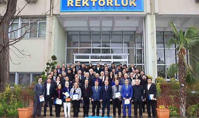 BUÜ'de akredite olan programlara teşekkür belgesi