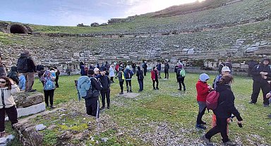 Büyükşehir, Aydınlıları Alabanda'da kültür gezisi ile buluşturdu