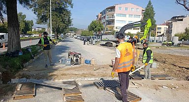 Büyükşehir ekipleri kentin dört bir yanında çalışmalarını sürdürüyor