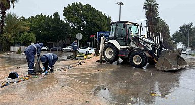 Büyükşehir ekipleri şiddetli yağışa karşı teyakkuz halinde