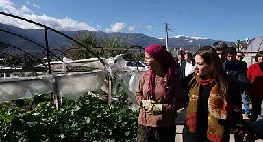 Büyükşehirden 121 çiftçiye 212 bin 400 metrekare sera naylonu desteği