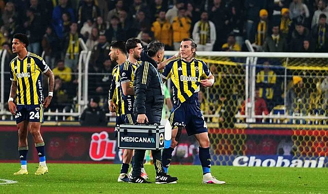 Çağlar Söyüncü ve Oosterwolde, Kasımpaşa maçının ilk yarısında sakatlanarak çıktı
