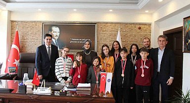 Çal'ın kick boks yıldızları madalyalarla döndü