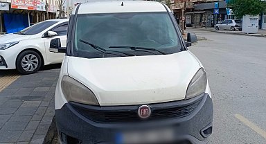 Çaldığı kamyonetle yakıt alıp turladı