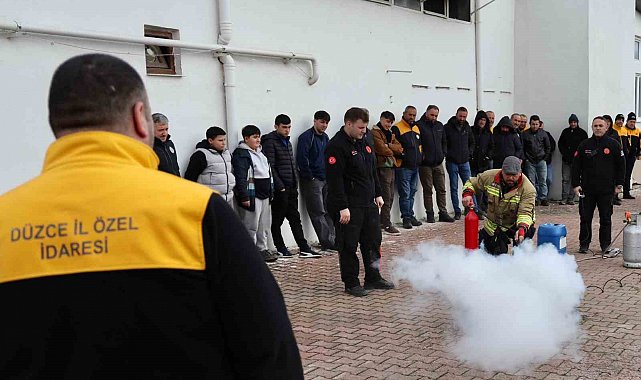 Çalışanlara iş sağlığı ve güvenliği ile yangın eğitimi
