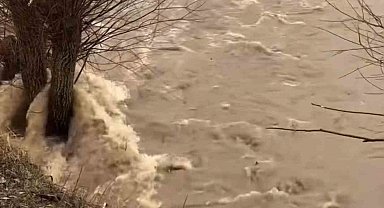 Çankırı'da sağanak sonrası baraj taştı